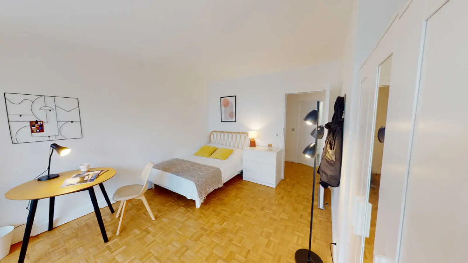 Room Rue de l'Industrie in Courbevoie