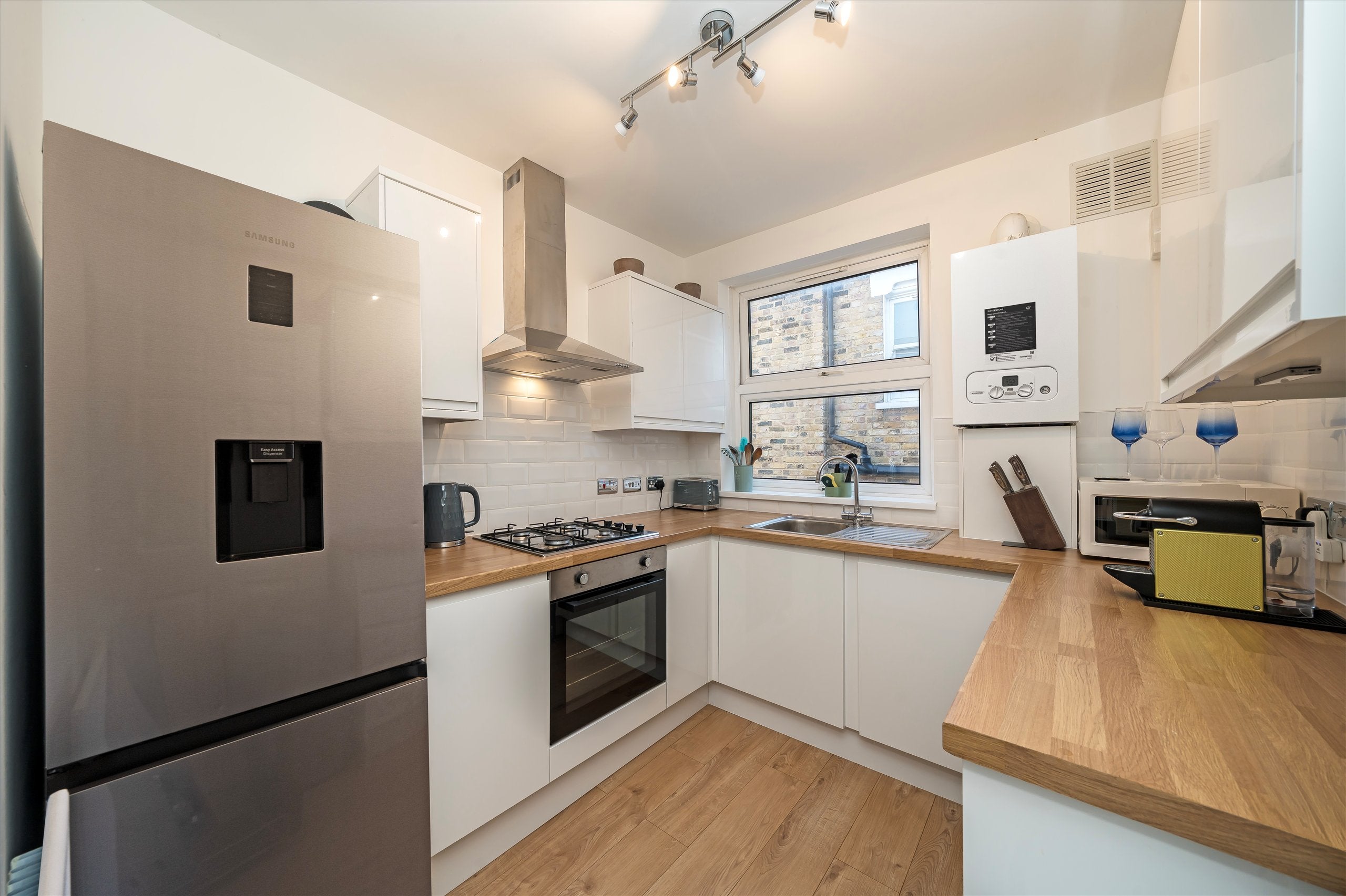 Flat Tressillian Road in Greater London