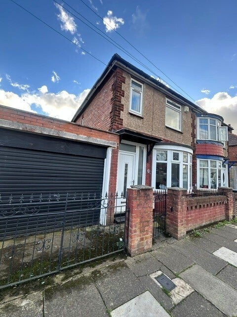 House Avondale Gardens in Hartlepool