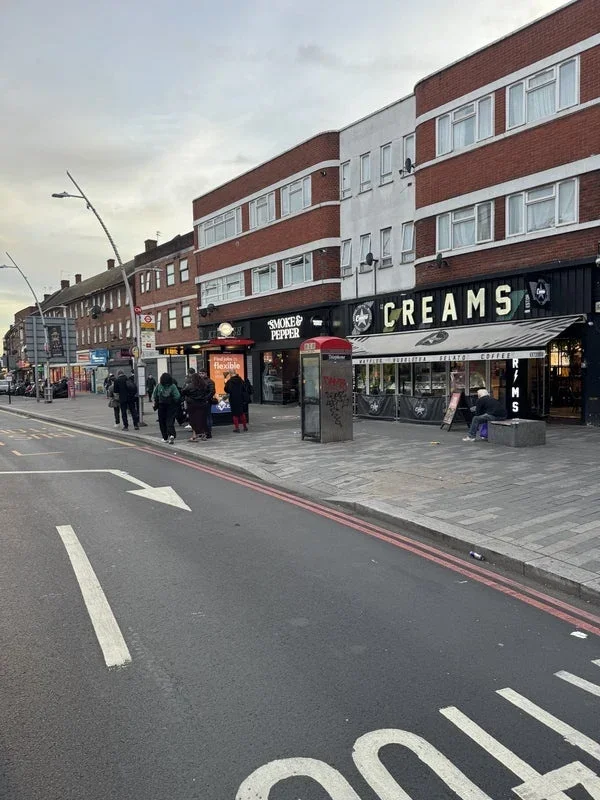 Flat Cranbrook Road in Greater London