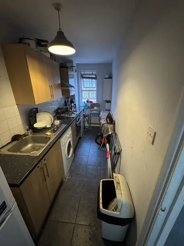 Flat Cranbrook Road in Greater London
