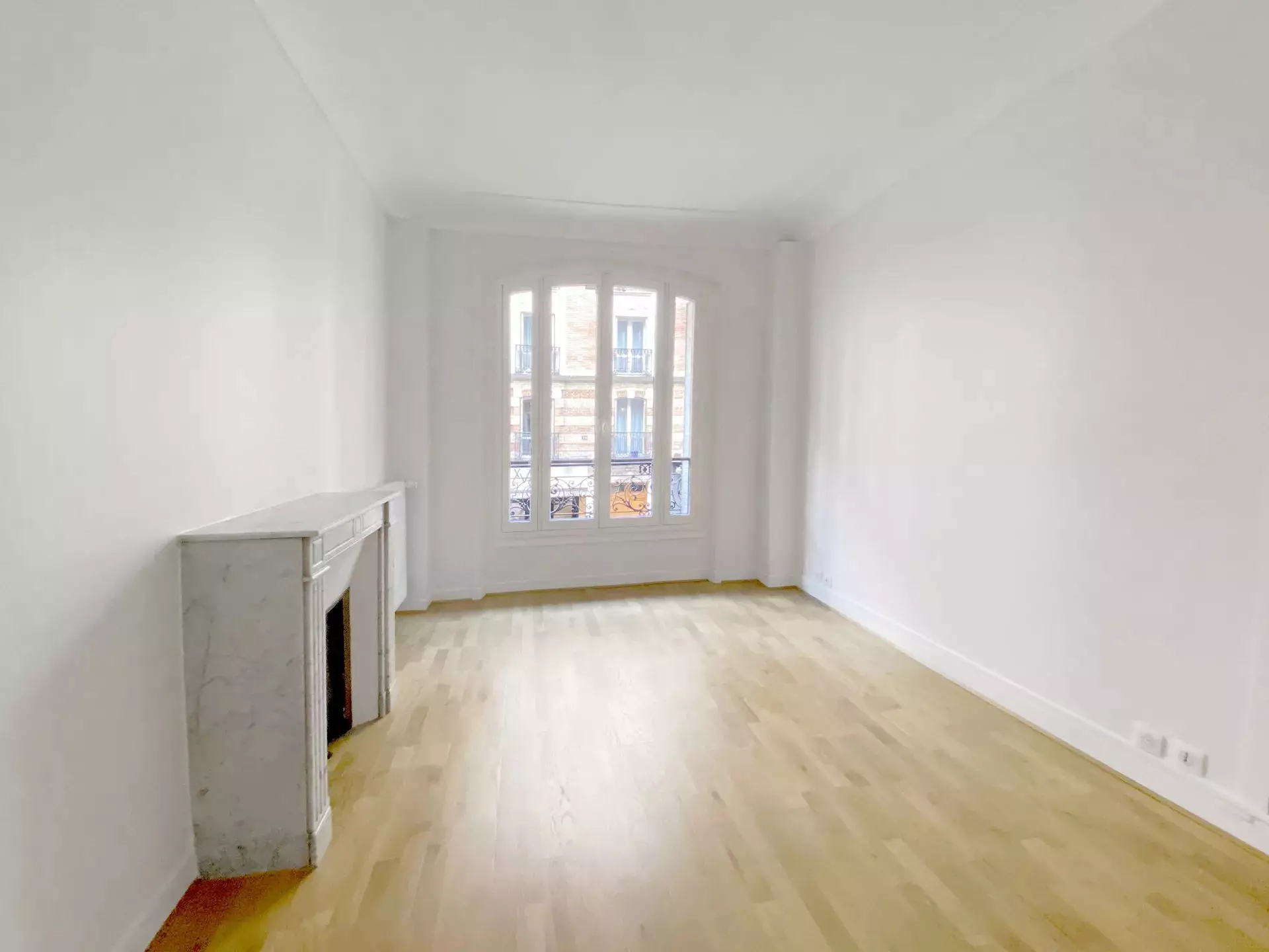 Flat Rue Damrémont in Paris