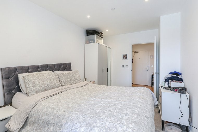 Flat Rushworth Street in Greater London