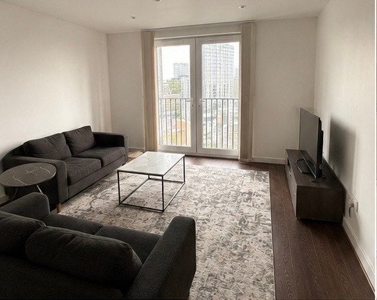 Flat Sillavan Way in Salford