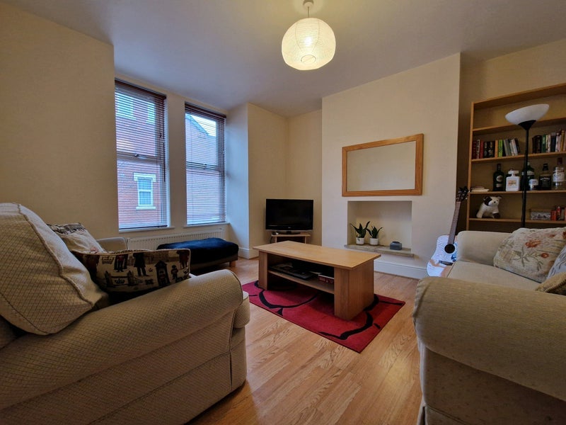 Room Reginald Mount in Leeds