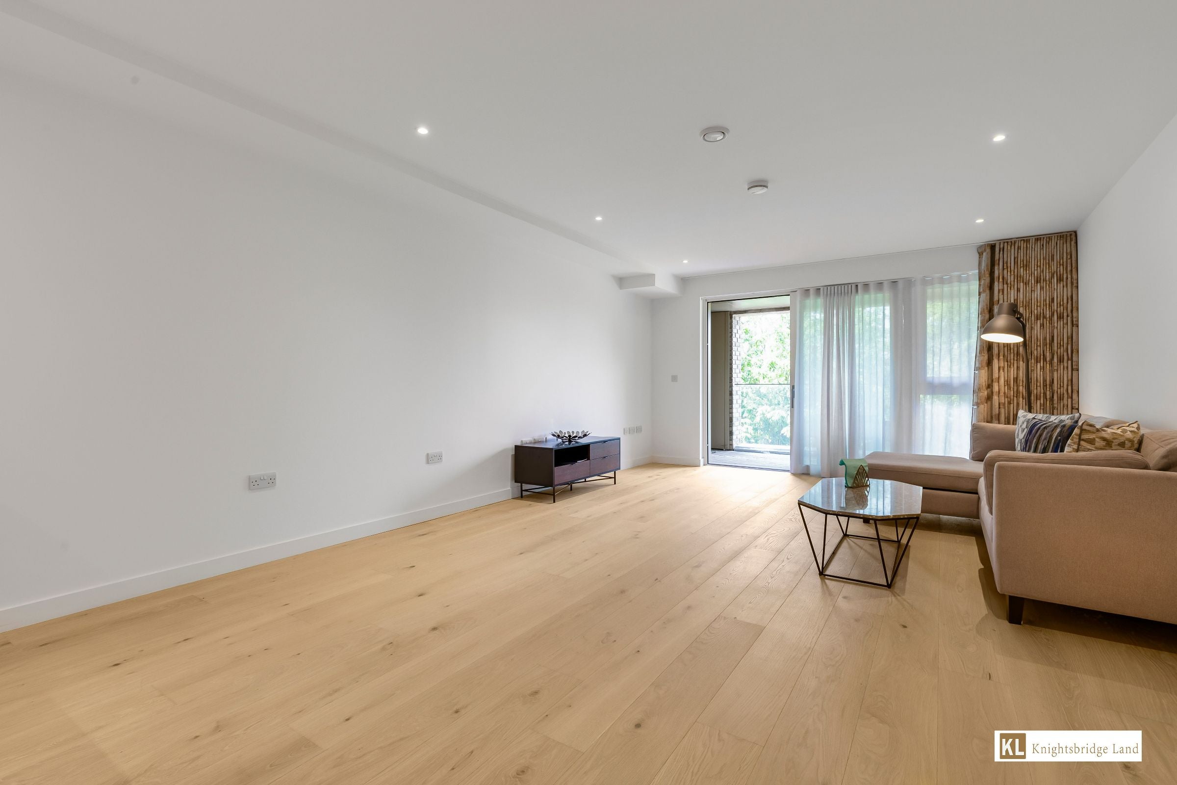 Flat Pentonville Road in Greater London