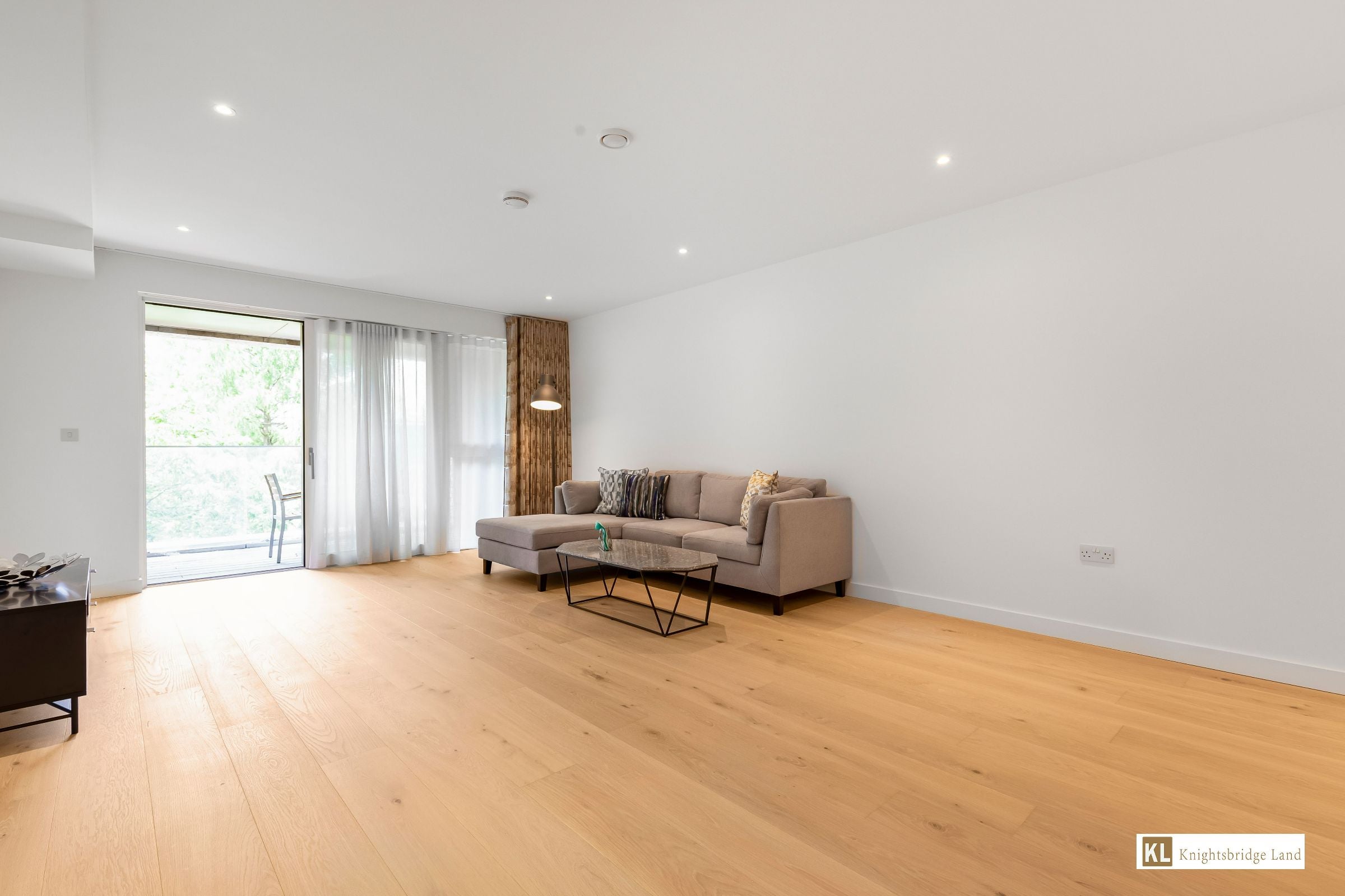 Flat Pentonville Road in Greater London