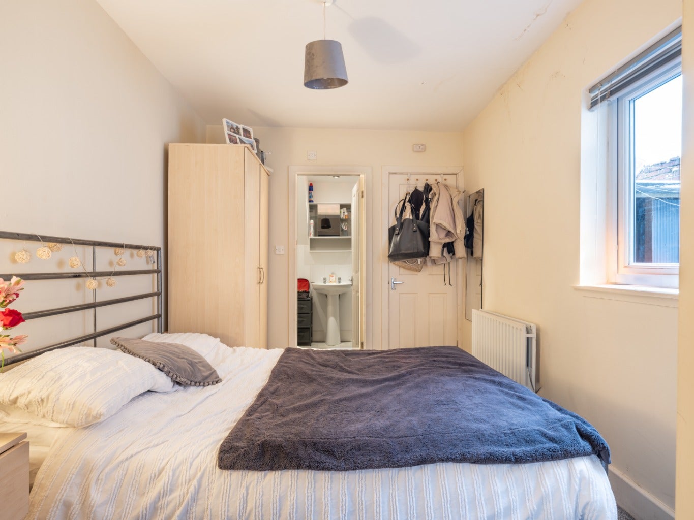 Flat Hazelwood Avenue in Newcastle upon Tyne