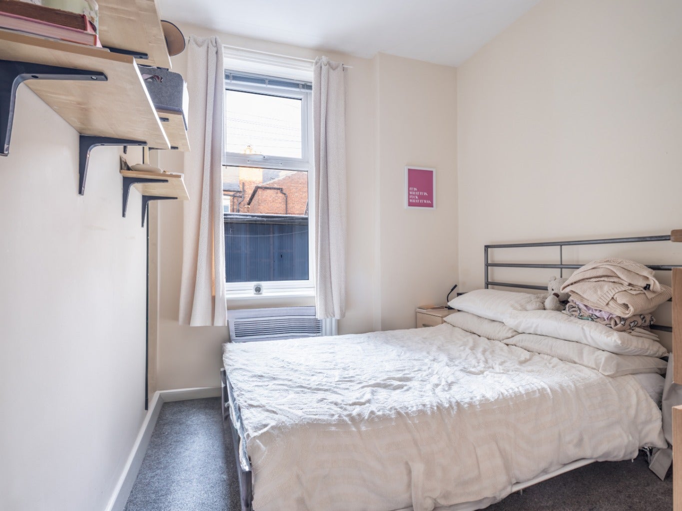 Flat Hazelwood Avenue in Newcastle upon Tyne