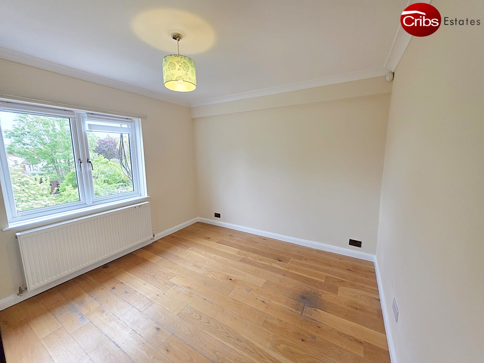 Room High Street in Greater London
