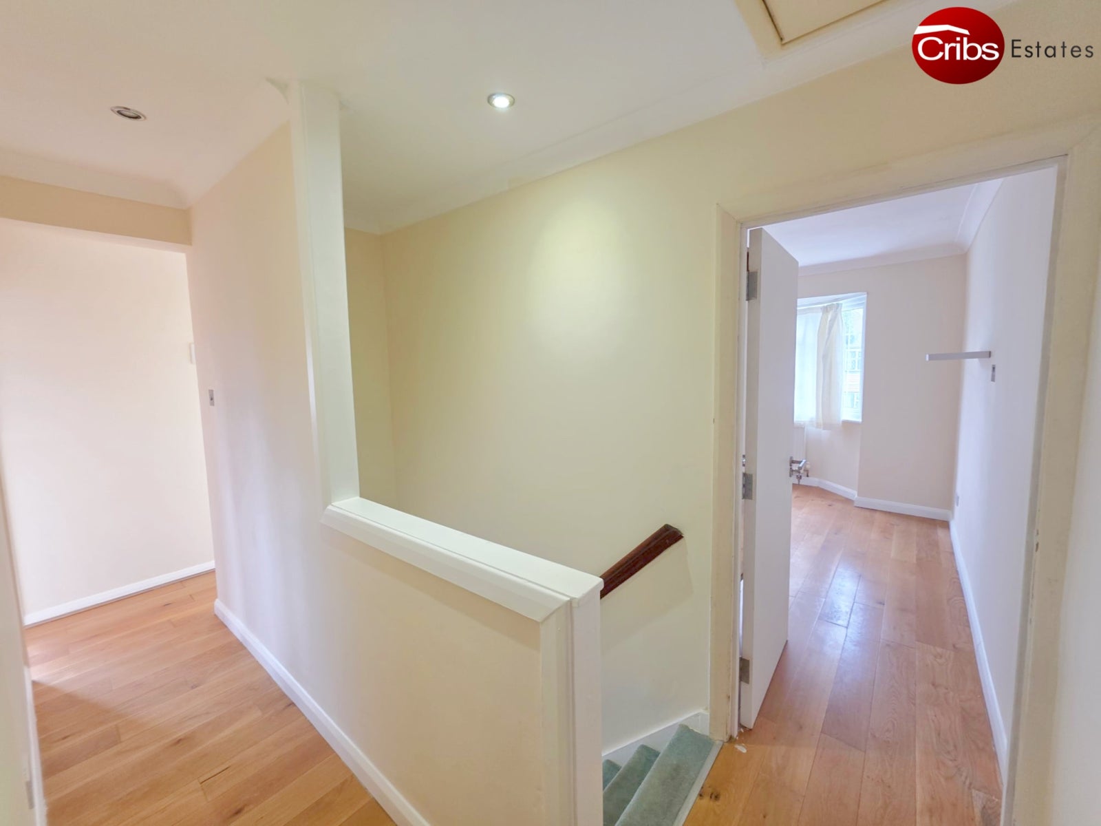 Room High Street in Greater London