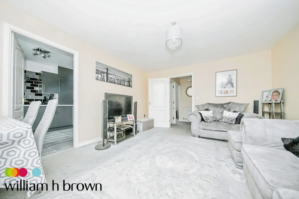 Flat Firmin Close in Ipswich