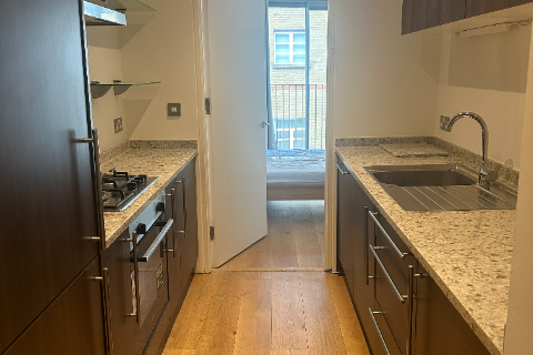 Flat Plumbers Row in London