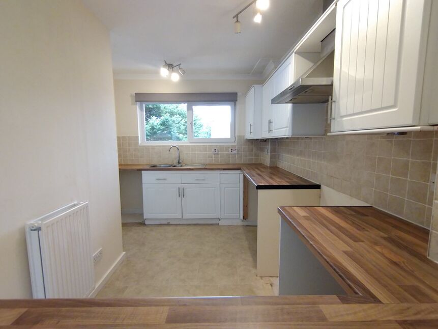 Flat Grimston Gardens in Folkestone and Hythe District