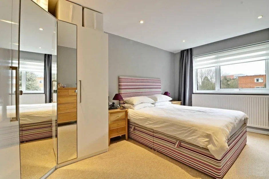 Flat Crown Walk in Greater London