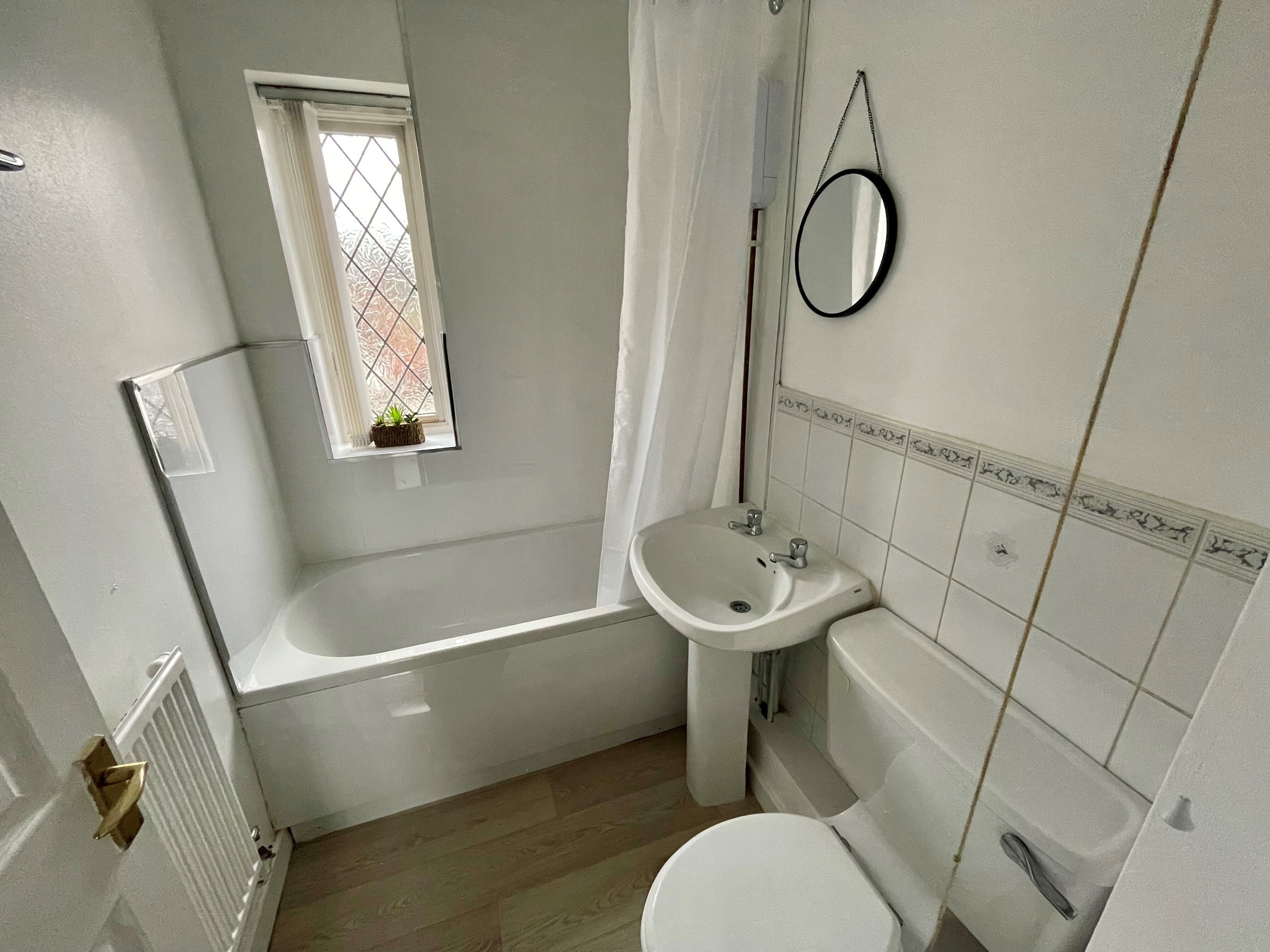 Flat Glamorgan Close in St Helens