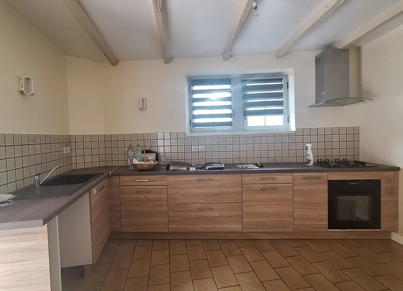 Maison C 12 à Razès