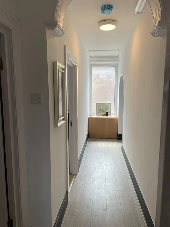 Room Shields Road in Gateshead