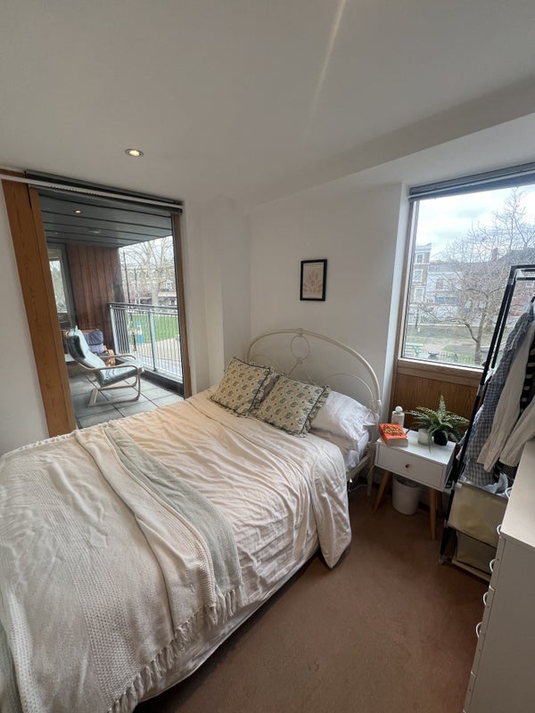 Room Nunhead Green in Greater London