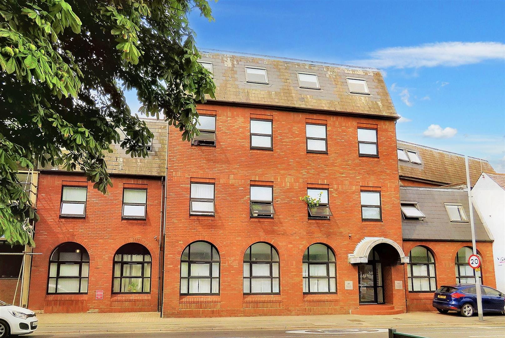 Flat West Street in Dunstable