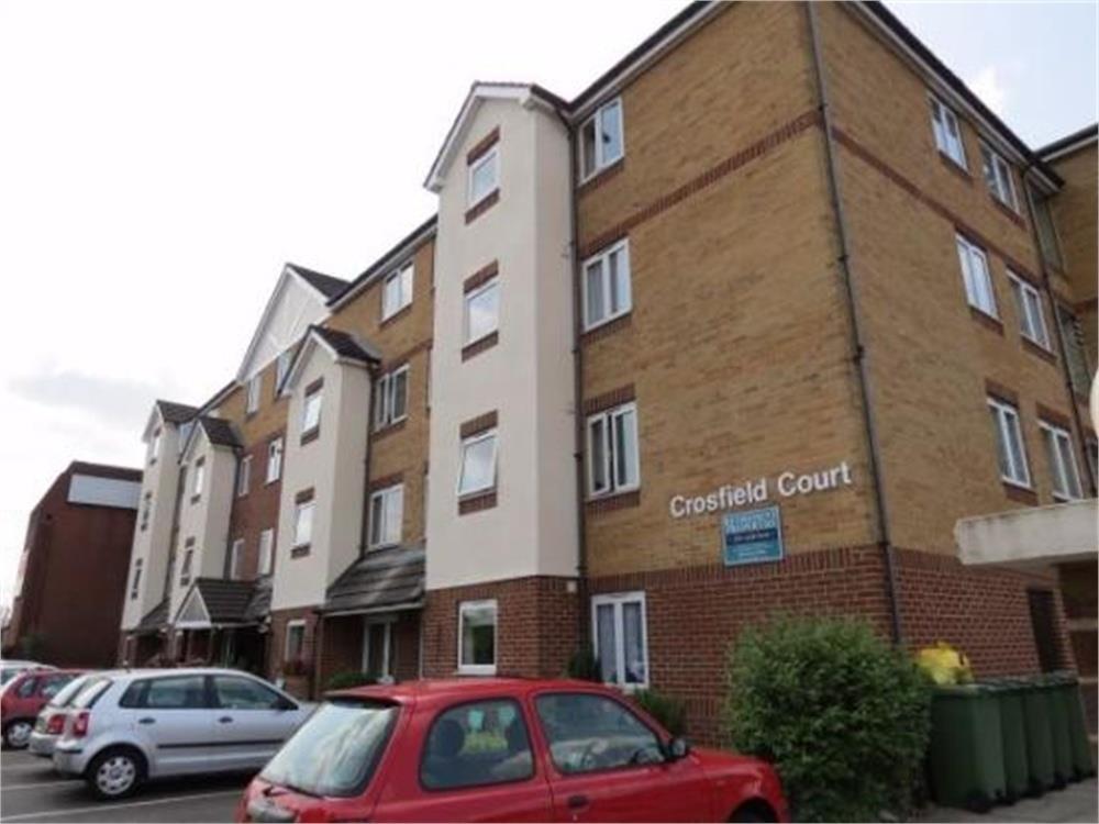 Flat Lower High Street in Watford