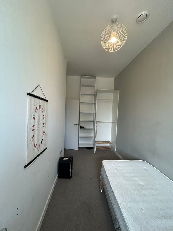 Room Leyton Road in Greater London