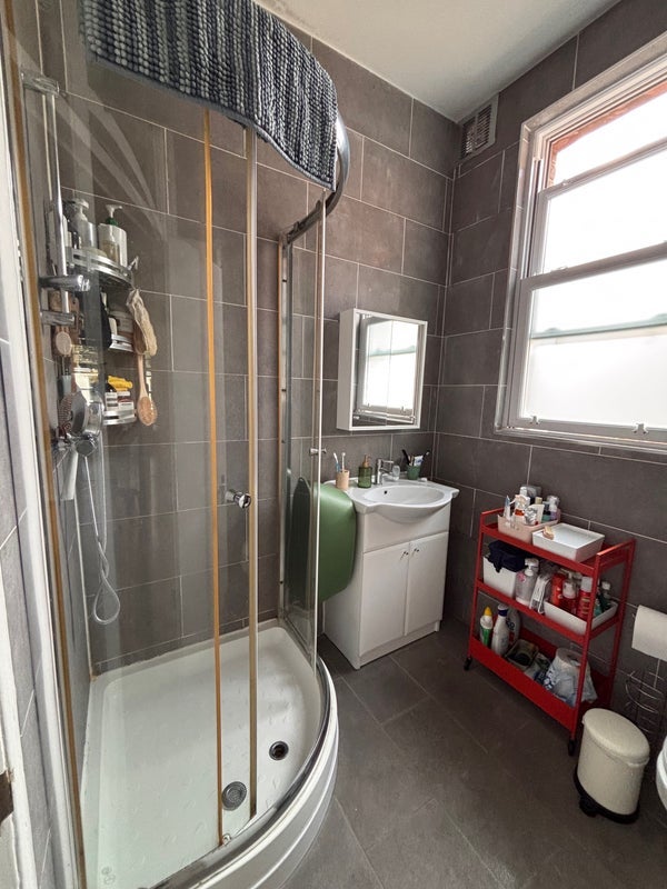 Room Cranworth Gardens in Greater London