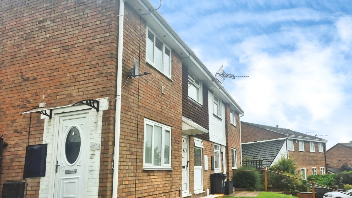 House Plym Walk in Newport