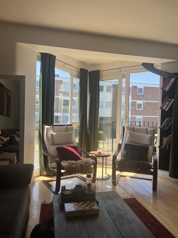 Room Eglington Road in Greater London
