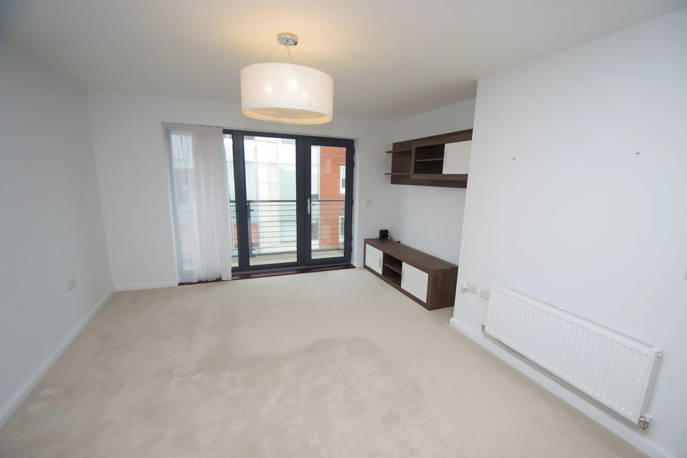 Flat Clarendon Road in Watford