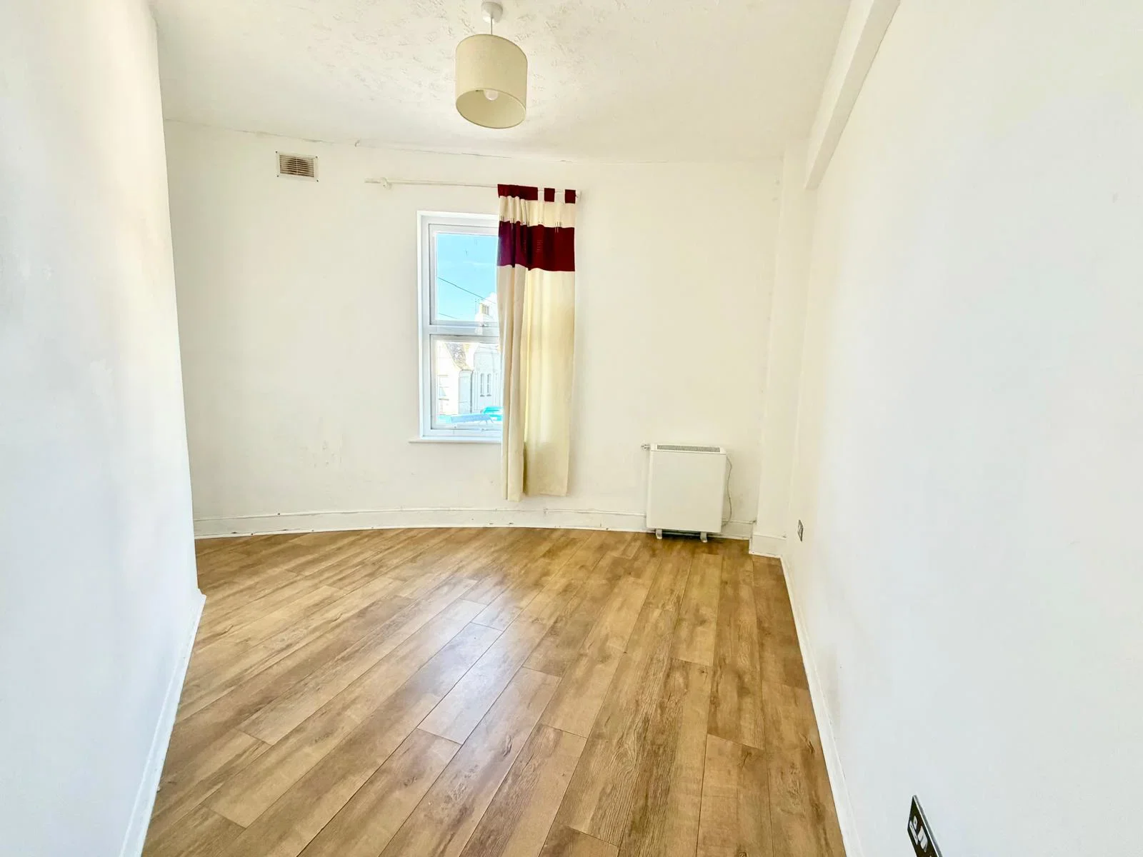 Flat Thanet Road in Thanet