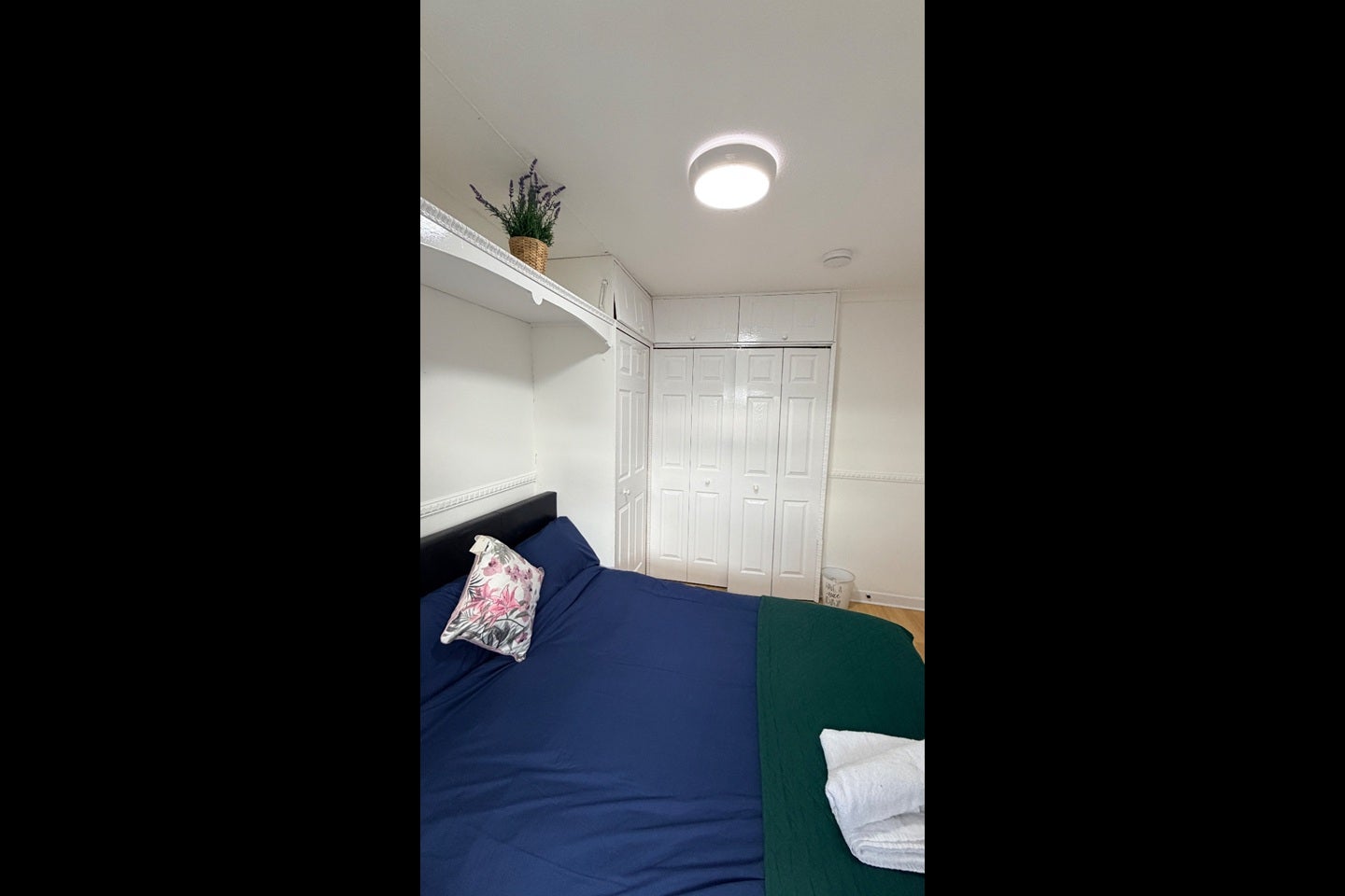 Room Lovell Place in Greater London