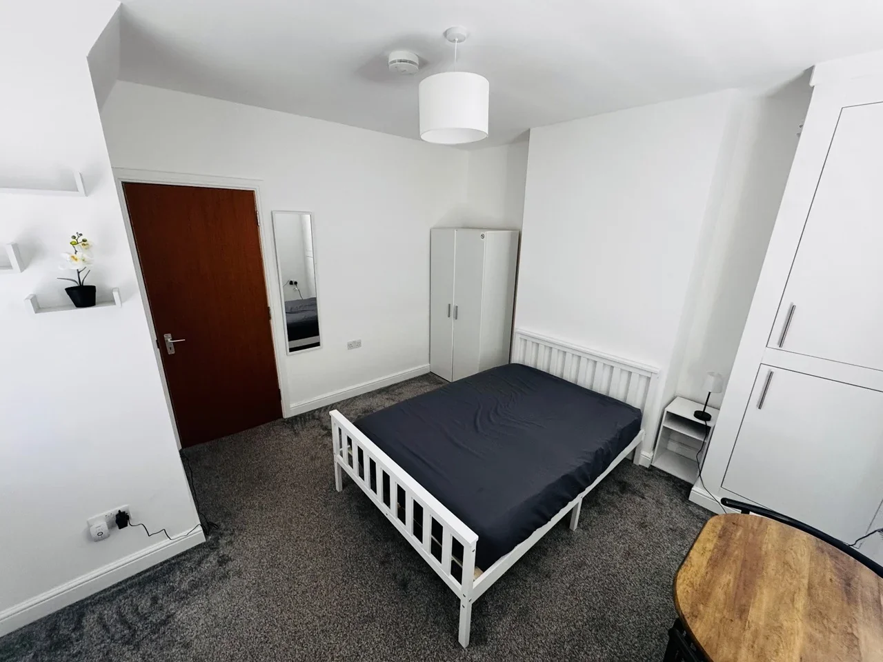 Room Central Drive in Shirebrook