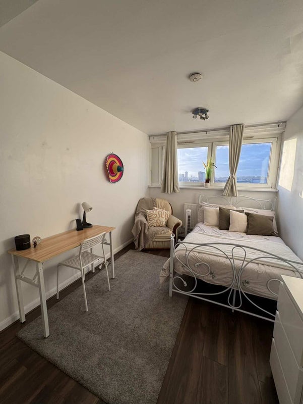 Room Trundleys Terrace in Greater London