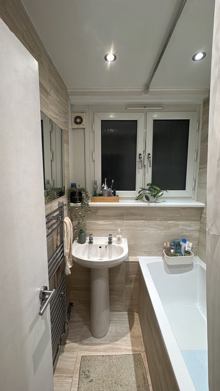 Room Trundleys Terrace in Greater London