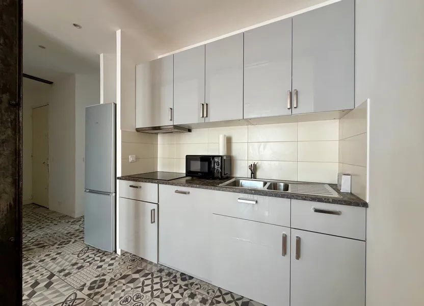 Flat Rue de Bagnolet in Paris