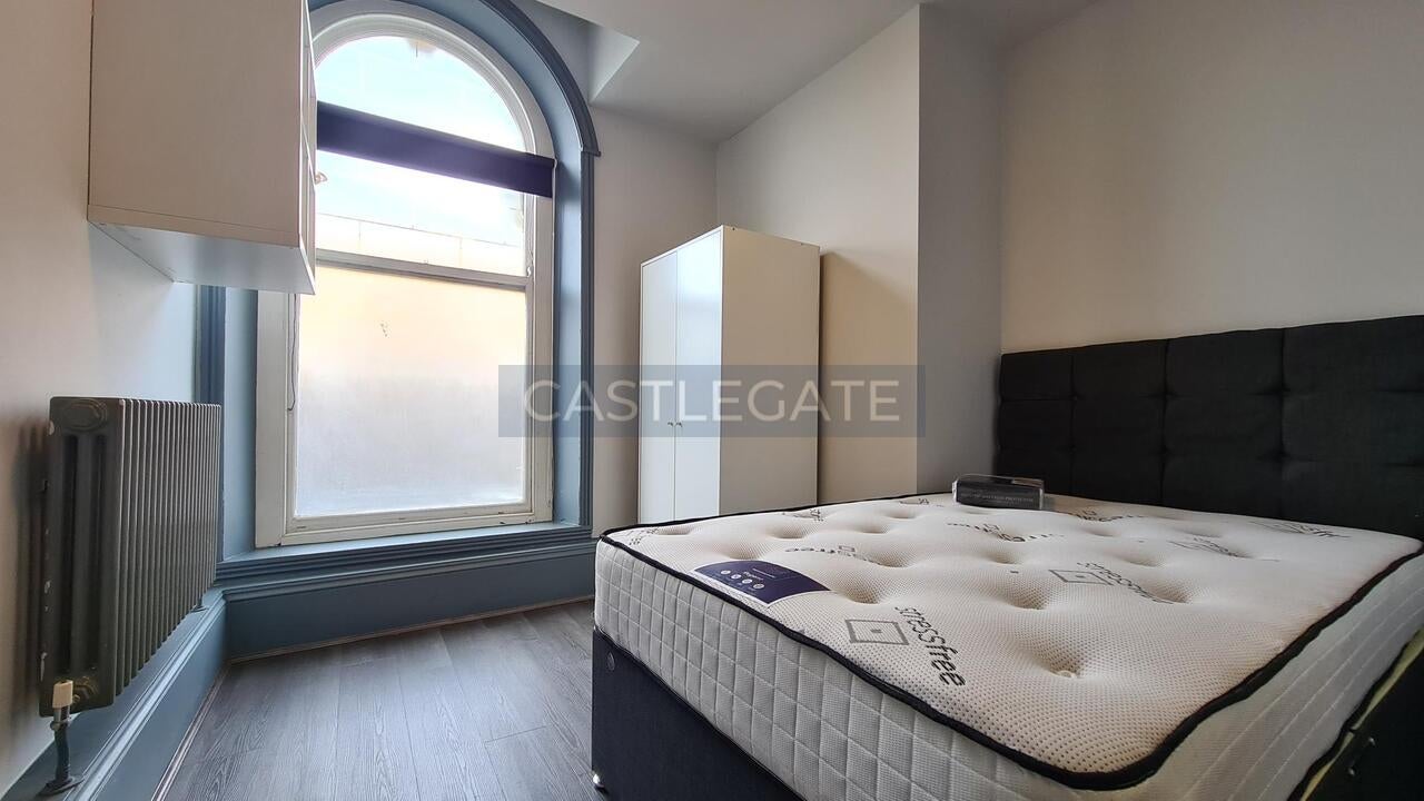 Room St George's Square in Kirklees