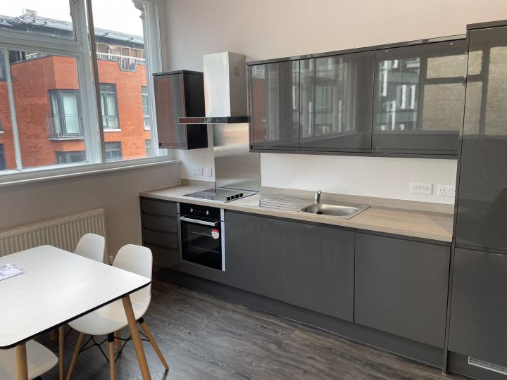 Flat Edmund Street in Liverpool