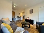 Flat Queen Street in Maidenhead