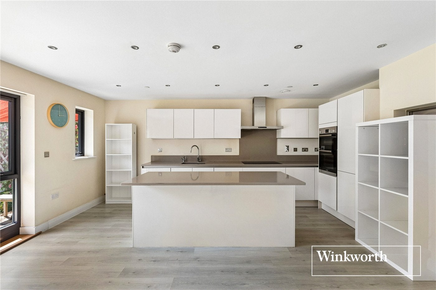 House Inglis Way in Greater London