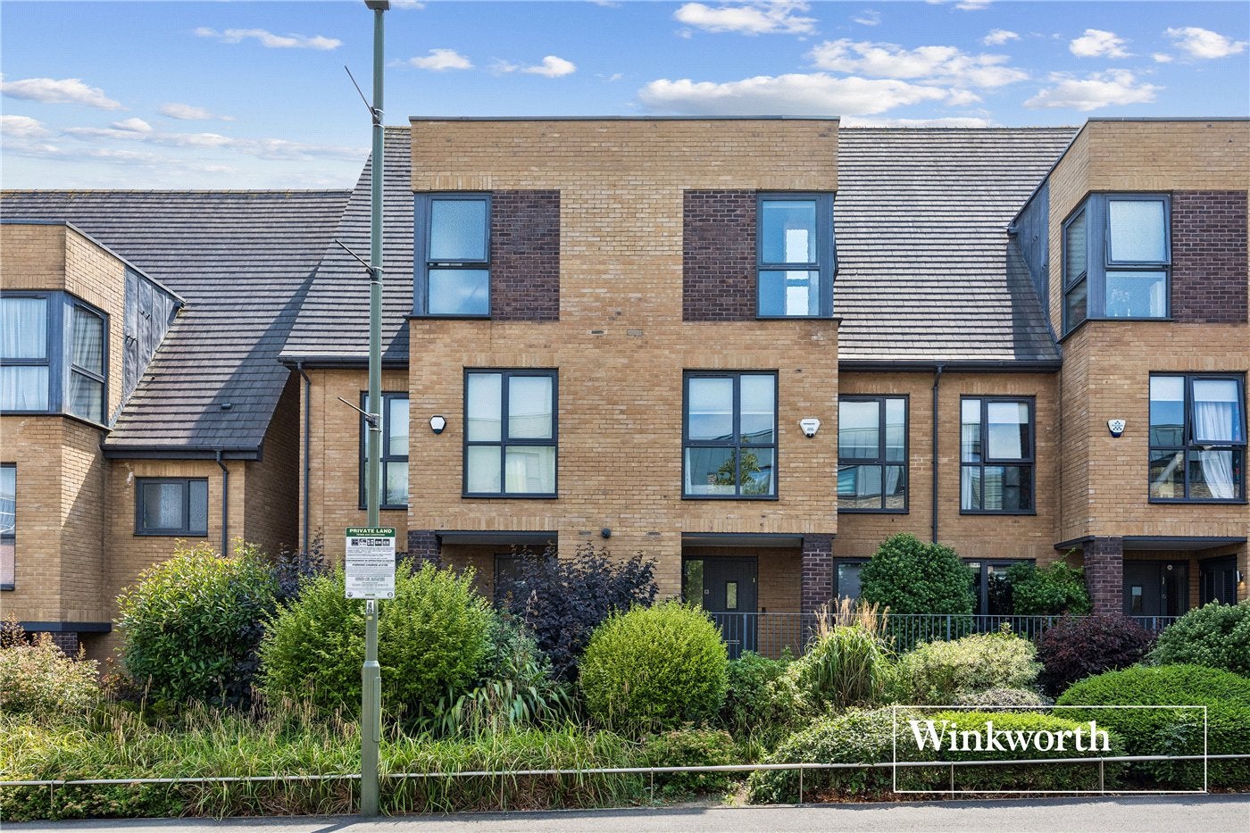 House Inglis Way in Greater London