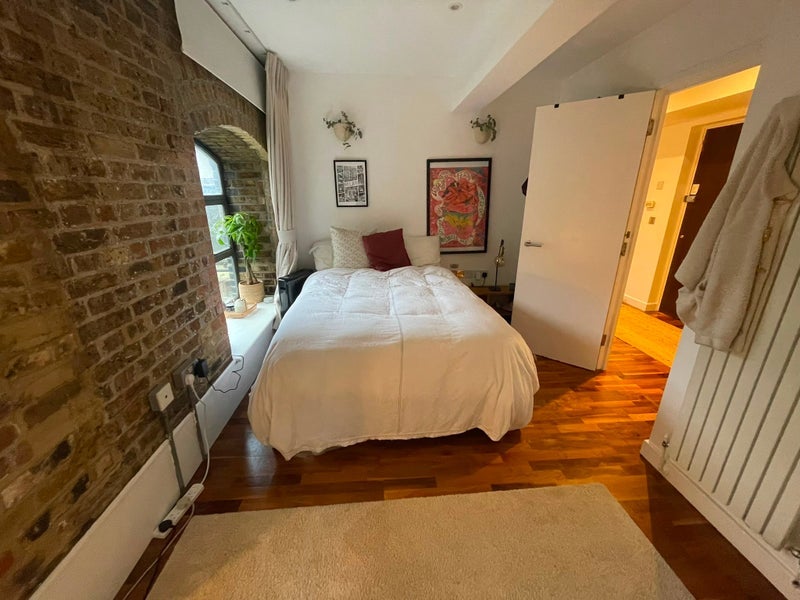 Room Old Ford Road in Greater London