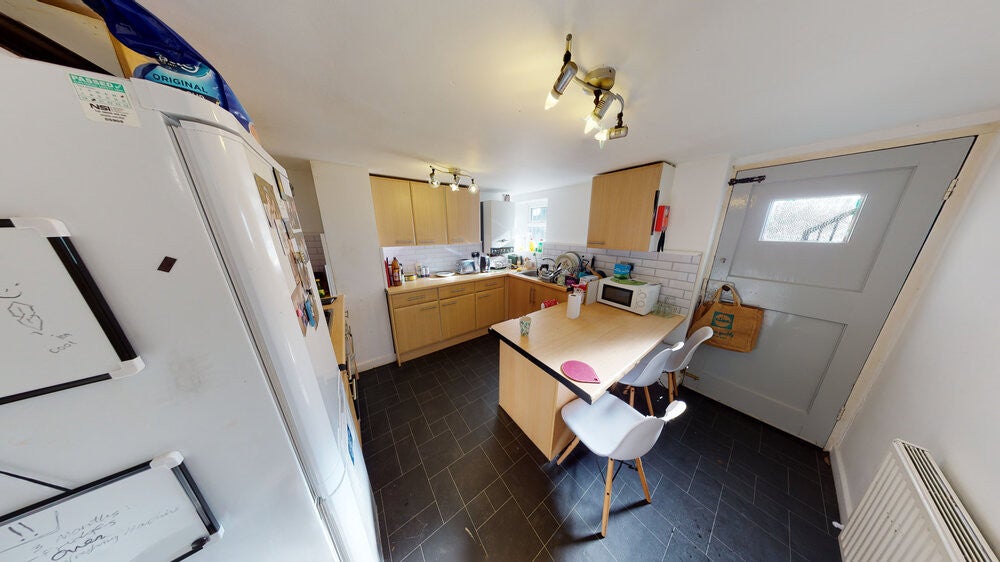 Flat Ash Crescent in Leeds