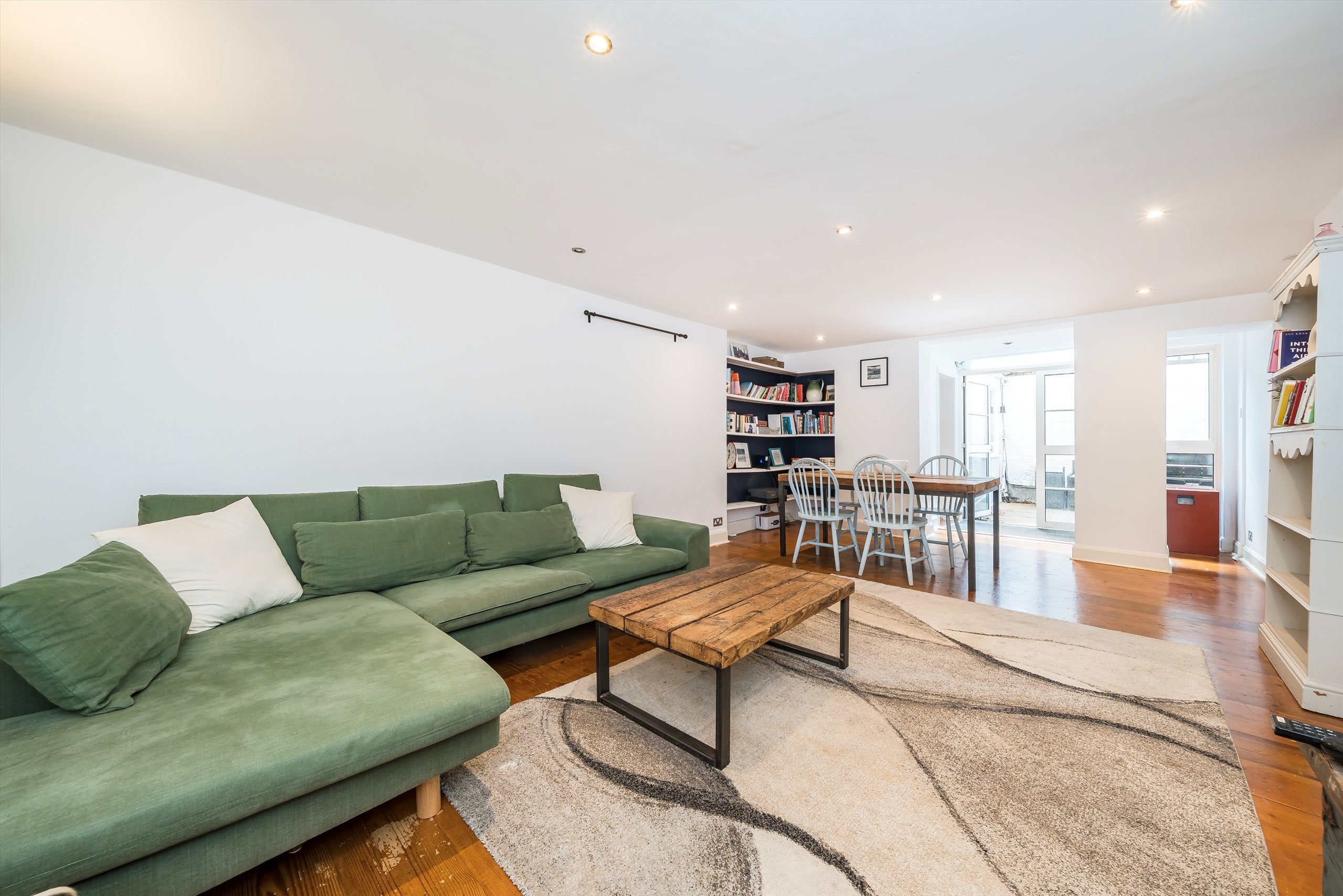 Flat Palace Gardens Terrace in Greater London