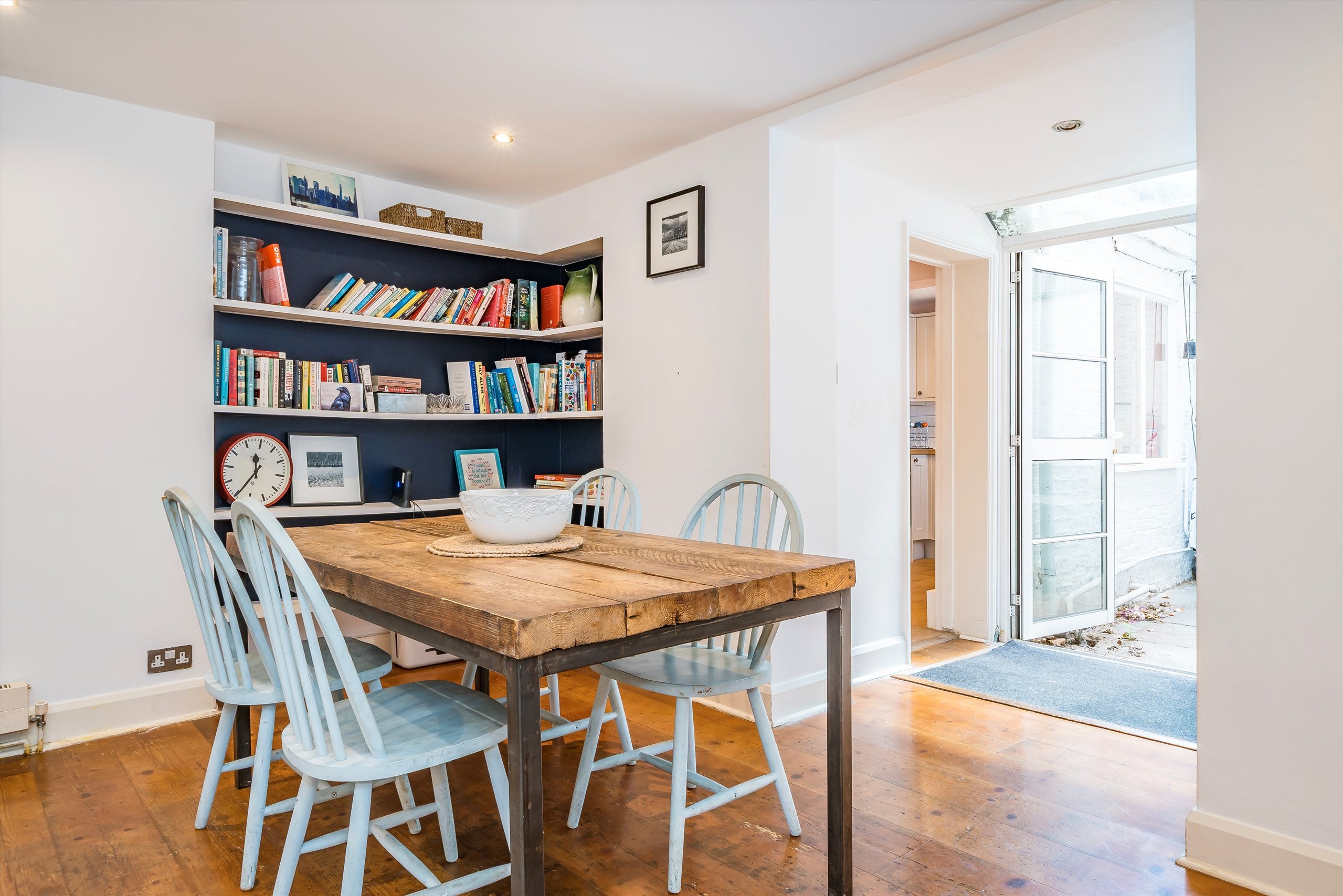 Flat Palace Gardens Terrace in Greater London