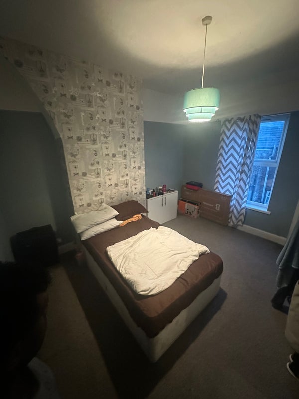Room Pendennis Street in Liverpool