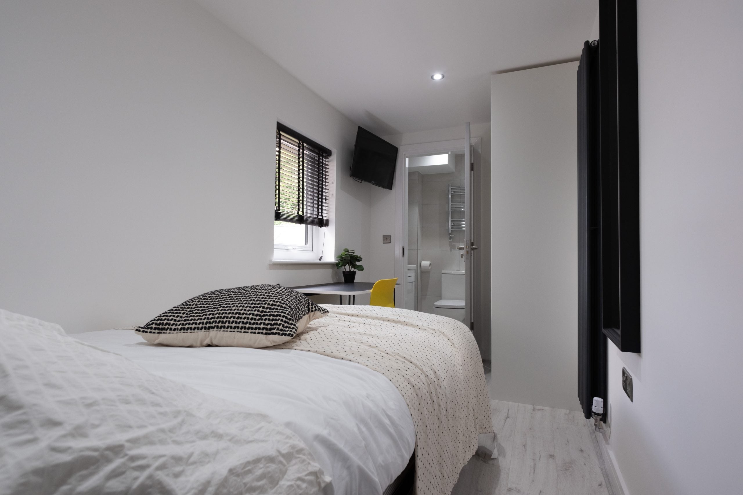 Room Carholme Road in Lincoln