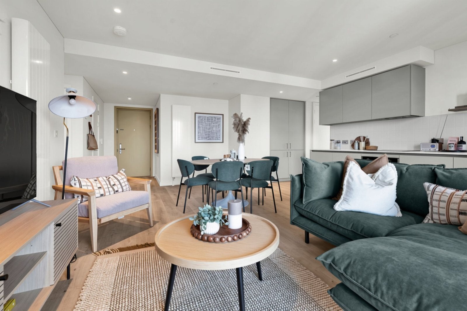 Flat Elephant and Castle in Greater London