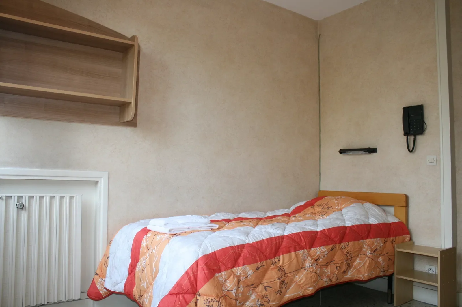Room Rue Gentil Bernard in Fontenay-aux-Roses