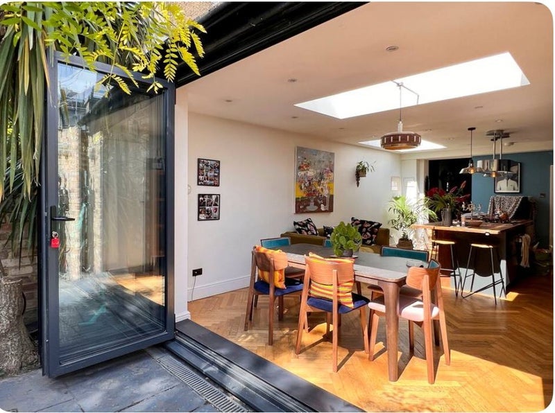 Room Green Lanes in Greater London